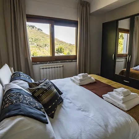 Sofia Apartamento Taormina